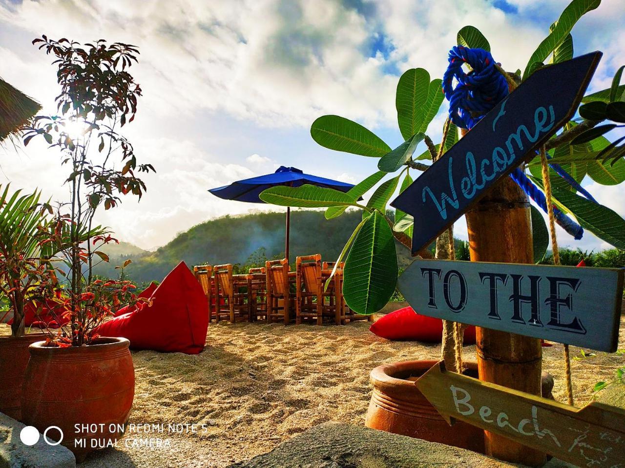 Готель Surf Camp 79 Kuta  Екстер'єр фото