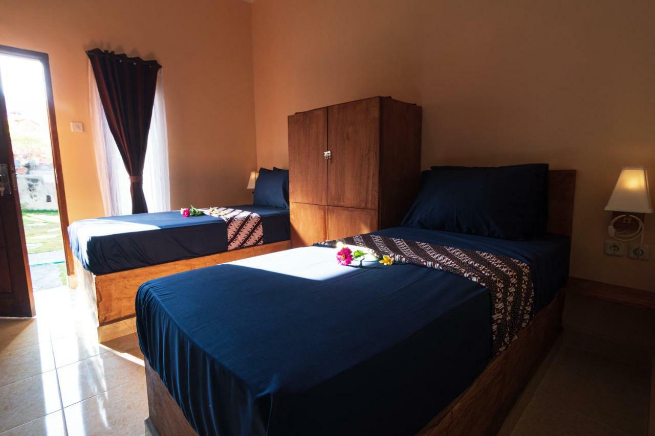 Готель Surf Camp 79 Kuta  Екстер'єр фото